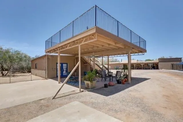 With Roof Views *